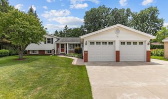 1525 E JOHN St, Appleton, WI 54915