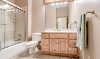 15526 Evans Rd, Basehor, KS 66007