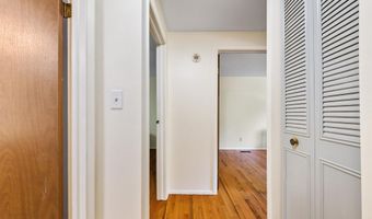 75 LUMBER Ln, Barboursville, VA 22923