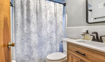 9541 Dulles Ct, Affton, MO 63123