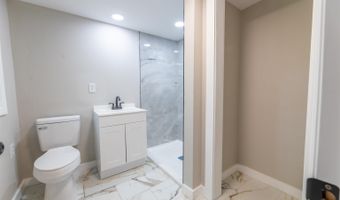 428 PINE Ln, Anniston, AL 36206