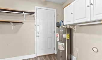 672 W Cherry St, Austin, IN 47102