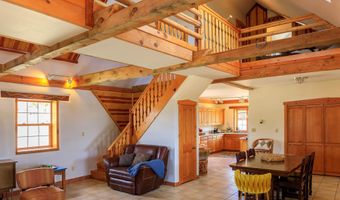 71 Calle Martinez, Arroyo Seco, NM 87514