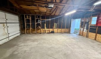 939 S 4th St, Albion, NE 68620