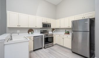 711 SWAN Ln, Altamonte Springs, FL 32701