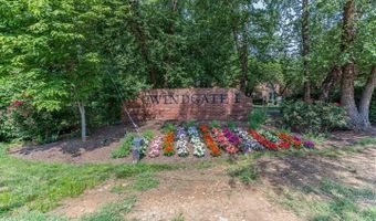 2438 S WALTER REED Dr S E, Arlington, VA 22206