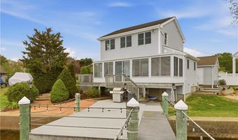 507 County Rd, Barrington, RI 02806