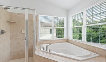 20056 NORTHVILLE HILLS Ter, Ashburn, VA 20147
