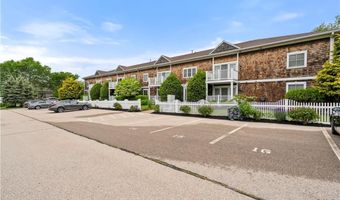 21 Starr Dr 207, Narragansett, RI 02882