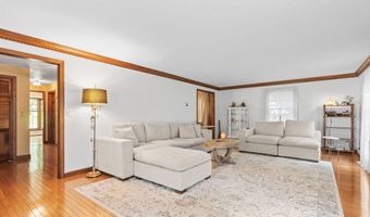 13 Holt Rd, Amherst, NH 03031