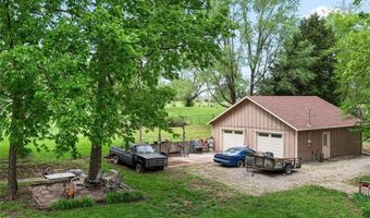 15120 Briarwood Dr, Basehor, KS 66007