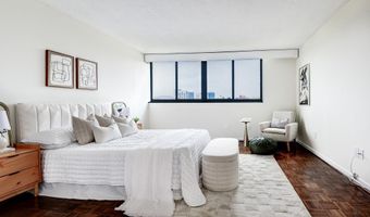1101 S ARLINGTON RIDGE Rd S 208, Arlington, VA 22202