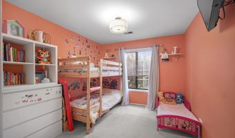 1415 W Partridge Ln 5, Arlington Heights, IL 60004