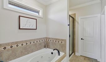 334 Gladeview Pl, Brandon, MS 39047