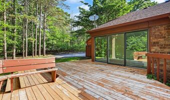 8735 Glen Nevis Rd NE, Ada, MI 49301
