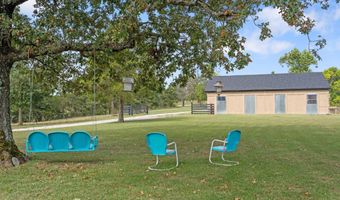 24352 State Hwy Ee, Aurora, MO 65605