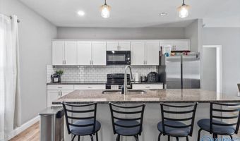 826 Barnes St, Albertville, AL 35950