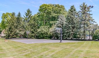 10015 Windjammer Trl, Aurora, OH 44202