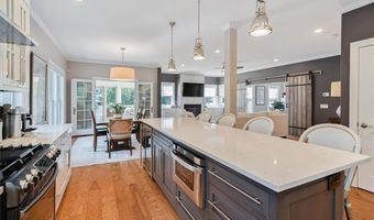 390 Iron Mine Hill Rd, North Smithfield, RI 02896