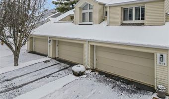 1872 Ridgeview Circle Dr, Ballwin, MO 63021