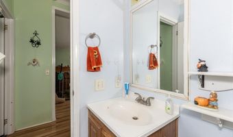 153 Chilton Rd, Ararat, NC 27007