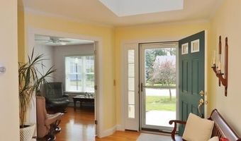 122 Chickadee Ln, Bangor, ME 04401