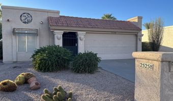 25258 S PINEWOOD Dr, Sun Lakes, AZ 85248