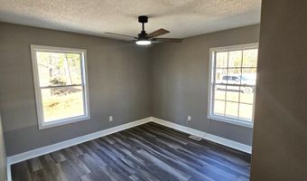 809 1st St E, Ahoskie, NC 27910