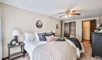 305 Vine Ln, Amherst, NY 14228