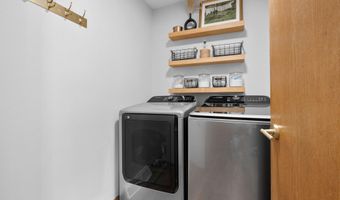 W5370 AMY Avenue, Appleton, WI 54915