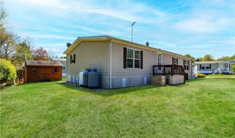 40 Campbell Cir, East Greenwich, RI 02818