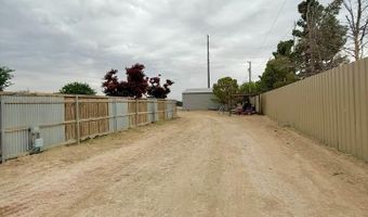 5404 Sioux Rd, Carlsbad, NM 88220