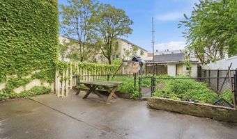 13 COTTAGE St, Bayonne, NJ 07002