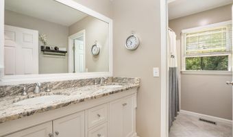2150 Rose Meadow Ln, Anderson Twp., OH 45230