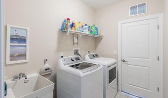 3 COLISEUM Dr, Mt. Holly, NJ 08060