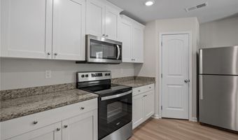 122 Chedworth Dr, Angier, NC 27501