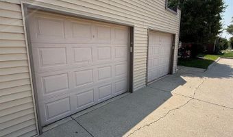 251 Vine St 102, Riverside, IA 52327