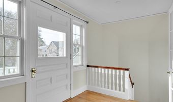 29 Richwood St, Boston, MA 02132