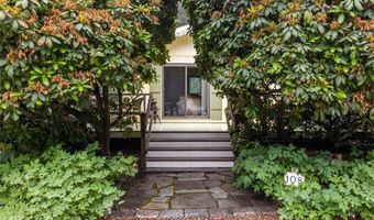108 Steamboat St, Jamestown, RI 02835