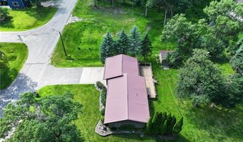 1801 Rachel Dr NE, Alexandria, MN 56308