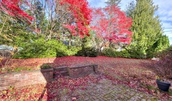 24 Hadwen Rd, Worcester, MA 01602