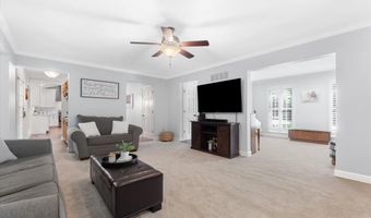 1008 Westrun Dr, Ballwin, MO 63021