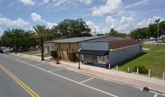 208 E LAKE Ave, Auburndale, FL 33823