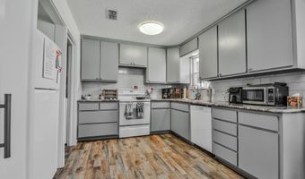 5708 3rd St, Lubbock, TX 79416