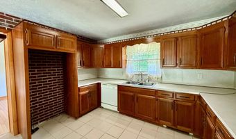 1204 SULLIVAN Rd, Beaver, WV 25813