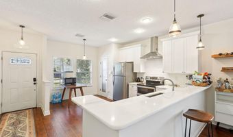 1157 VIOLET St, Atlantic Beach, FL 32233