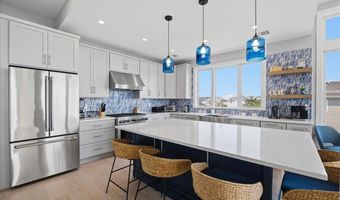 115 9TH St, Beach Haven, NJ 08008