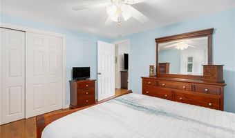 7 S Glen Dr, Coventry, RI 02816