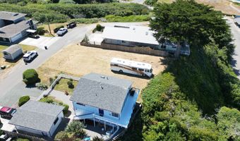 360 Second St, Bandon, OR 97411