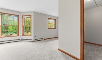 287 S Bear Hill Rd, Chaplin, CT 06235